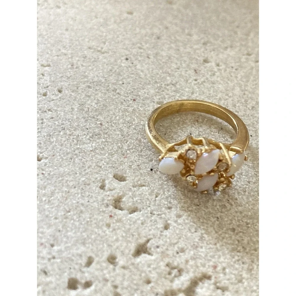 Gold Tone Faux Opal Rhinestone Cluster Ring White Navette Romantic Feminine‎